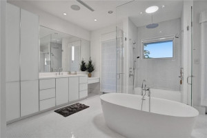 2401 Castilla Isle, Fort Lauderdale, FL 33301