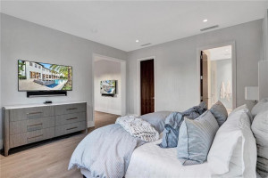 2401 Castilla Isle, Fort Lauderdale, FL 33301