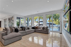 2401 Castilla Isle, Fort Lauderdale, FL 33301