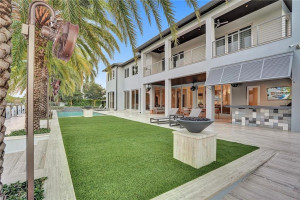 2401 Castilla Isle, Fort Lauderdale, FL 33301