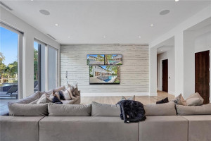 2401 Castilla Isle, Fort Lauderdale, FL 33301