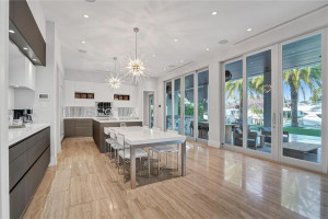 2401 Castilla Isle, Fort Lauderdale, FL 33301