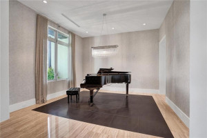 2401 Castilla Isle, Fort Lauderdale, FL 33301