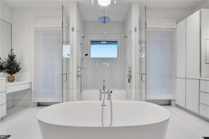 2401 Castilla Isle, Fort Lauderdale, FL 33301