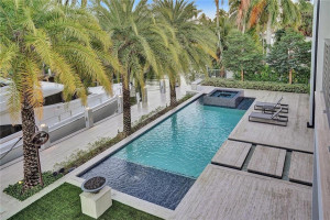 2401 Castilla Isle, Fort Lauderdale, FL 33301