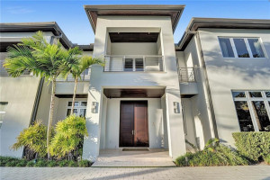 2401 Castilla Isle, Fort Lauderdale, FL 33301