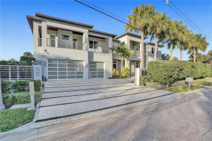 2401 Castilla Isle, Fort Lauderdale, FL 33301