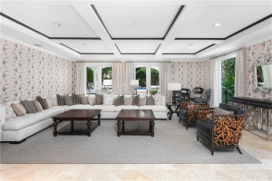 709 Idlewyld Drive, Fort Lauderdale, FL 33301