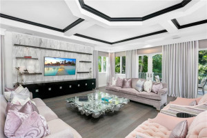 709 Idlewyld Drive, Fort Lauderdale, FL 33301