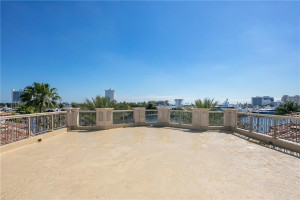 709 Idlewyld Drive, Fort Lauderdale, FL 33301