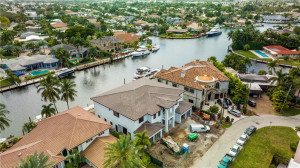 2710 NE 44th Street, Lighthouse Point, FL 33064