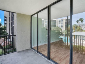 Photo for 21 Royal Palm Way, 202, Boca Raton, FL 33432 - Listing #FX-10326817 21 Royal Palm Way, 202, Boca Raton, FL 33432