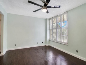 Photo for 21 Royal Palm Way, 202, Boca Raton, FL 33432 - Listing #FX-10326817 21 Royal Palm Way, 202, Boca Raton, FL 33432