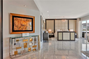 2890 NE 28 Street, Fort Lauderdale, FL 33306