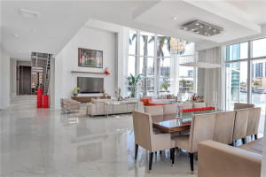 2890 NE 28 Street, Fort Lauderdale, FL 33306