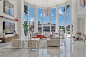 2890 NE 28 Street, Fort Lauderdale, FL 33306