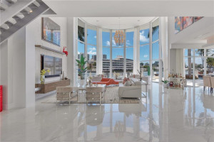 2890 NE 28 Street, Fort Lauderdale, FL 33306