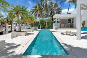 2890 NE 28 Street, Fort Lauderdale, FL 33306