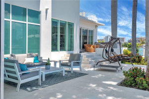 2890 NE 28 Street, Fort Lauderdale, FL 33306