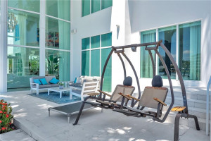 2890 NE 28 Street, Fort Lauderdale, FL 33306