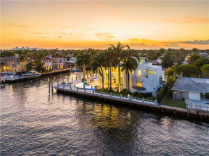 2890 NE 28 Street, Fort Lauderdale, FL 33306