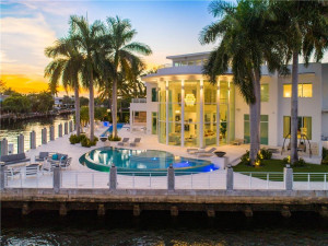 2890 NE 28 Street, Fort Lauderdale, FL 33306