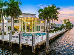 2890 NE 28 Street, Fort Lauderdale, FL 33306