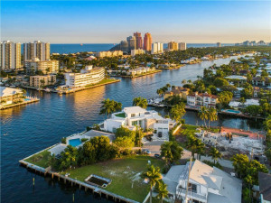 2890 NE 28 Street, Fort Lauderdale, FL 33306