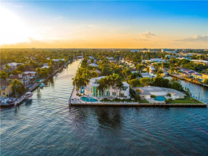 2890 NE 28 Street, Fort Lauderdale, FL 33306