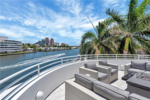 2890 NE 28 Street, Fort Lauderdale, FL 33306