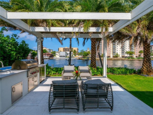 5120 NE 31st Avenue, Lighthouse Point, FL 33064