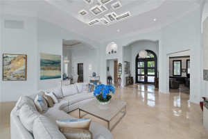 130 Playa Rienta Way, Palm Beach Gardens, FL 33418