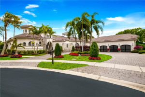 130 Playa Rienta Way, Palm Beach Gardens, FL 33418