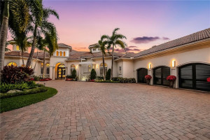 130 Playa Rienta Way, Palm Beach Gardens, FL 33418