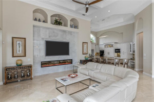 130 Playa Rienta Way, Palm Beach Gardens, FL 33418