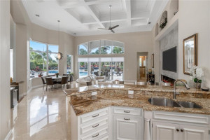 130 Playa Rienta Way, Palm Beach Gardens, FL 33418