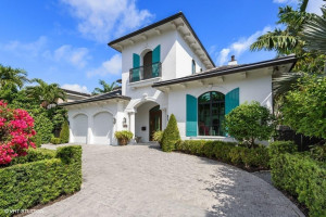 Photo for 2425 Delmar Place, Fort Lauderdale, FL 33301 - listing #FX-10324494 2425 Delmar Place, Fort Lauderdale, FL 33301