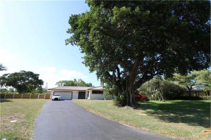 Photo for 9604 NW 35th Court, Coral Springs, FL 33065 - Listing #FX-10318650 9604 NW 35th Court, Coral Springs, FL 33065