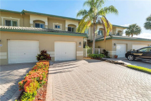 7871 Exeter Boulevard, 202, Tamarac, FL 33321