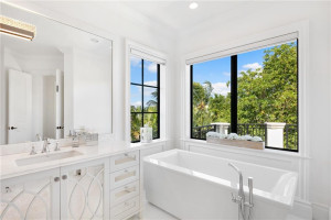 3080 NE 41st Street, Fort Lauderdale, FL 33308