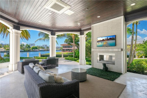 3080 NE 41st Street, Fort Lauderdale, FL 33308