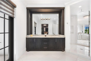 3080 NE 41st Street, Fort Lauderdale, FL 33308