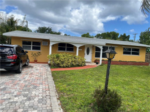 2380 NE 15th Terrace, Pompano Beach, FL 33064