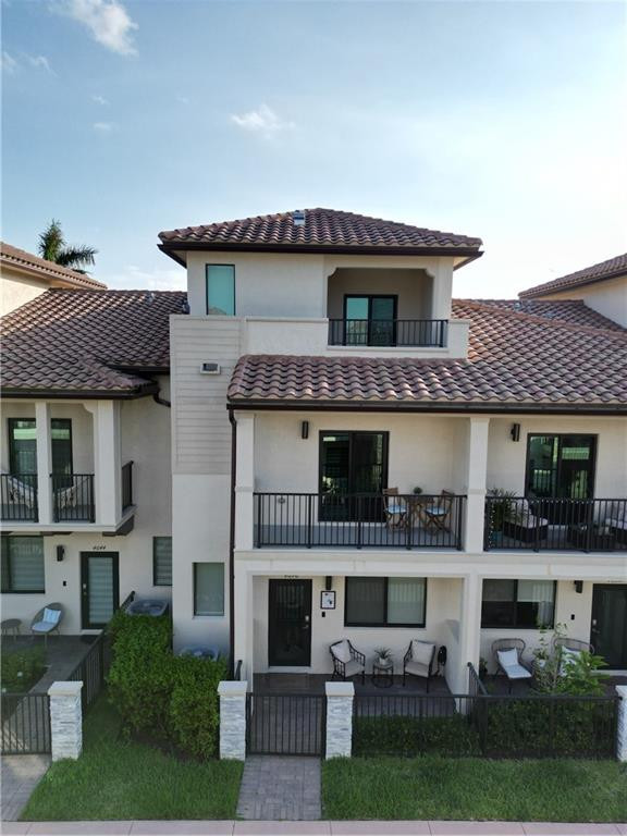 4648 NW 83rd Path, Doral, FL 33166 - MLS# FX-10336363
