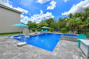 Photo for 9949 Steamboat Springs Circle, Delray Beach, FL 33446 - Listing #FX-10335705 9949 Steamboat Springs Circle, Delray Beach, FL 33446