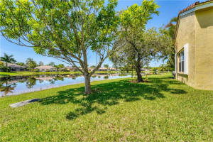 512 Cascade Falls Drive, Weston, FL 33327