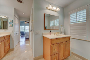 512 Cascade Falls Drive, Weston, FL 33327