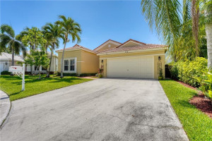 512 Cascade Falls Drive, Weston, FL 33327