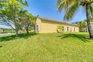 512 Cascade Falls Drive, Weston, FL 33327