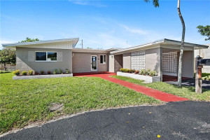 Photo for 2924 Washington Street, Hollywood, FL 33020 - listing #FX-10336656 2924 Washington Street, Hollywood, FL 33020